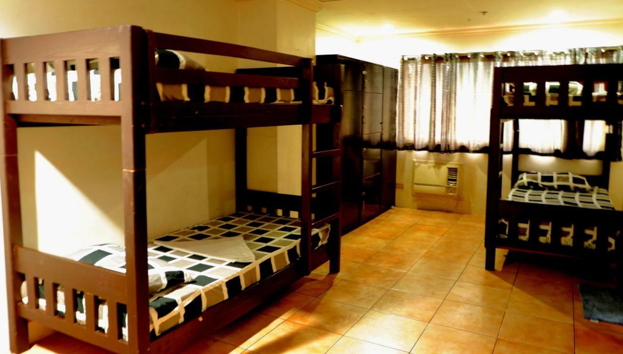 Our Awesome Hostel- Manila Makati City Екстериор снимка